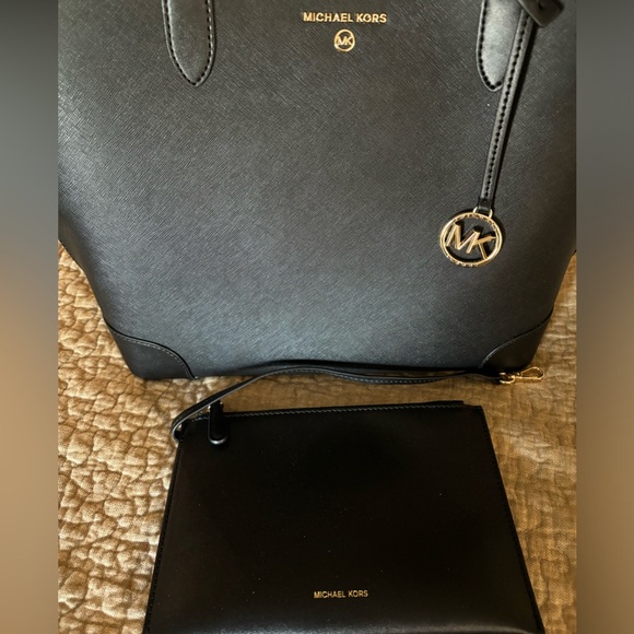 Michael Kors leather handbag - Picture 3 of 7